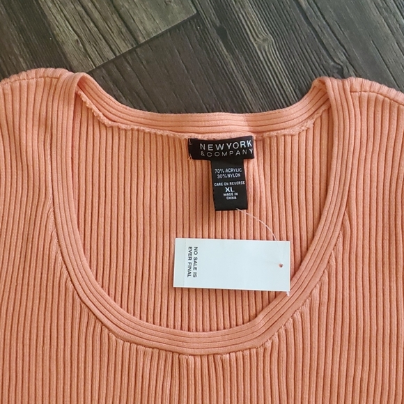 NWT NY&CO Ribbed Top - Picture 3 of 4